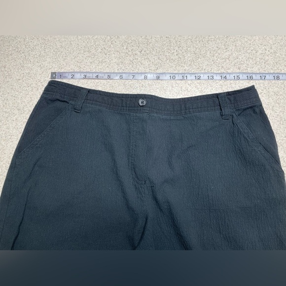 White Stag Black Long Shorts Cotton Size Large - Picture 6 of 6